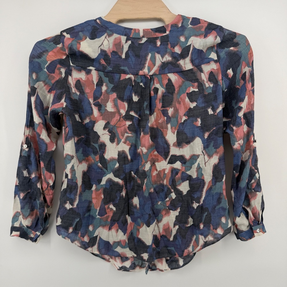 Zac & Rachel Abstract Floral Button Down Blouse Blue Coral M - Picture 3 of 9